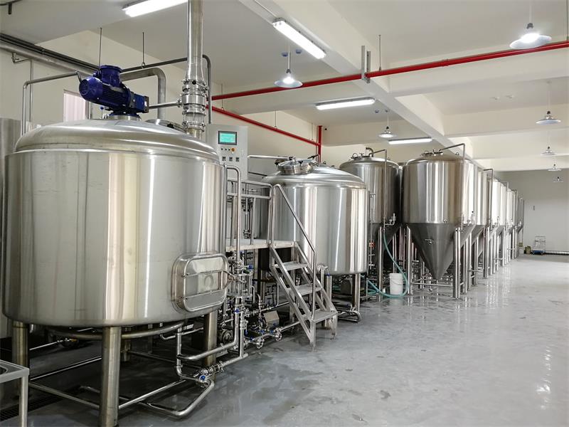 中小型精酿啤酒厂设备3000L糖化系统