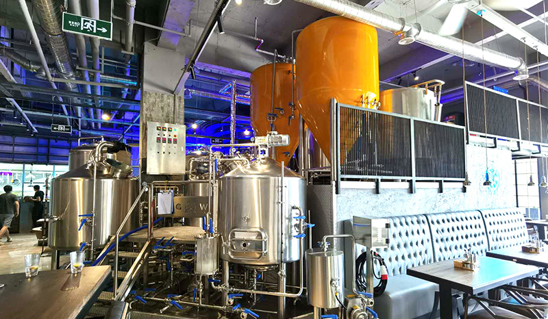 精酿啤酒设备600L三器糖化+1200L烤漆发酵罐