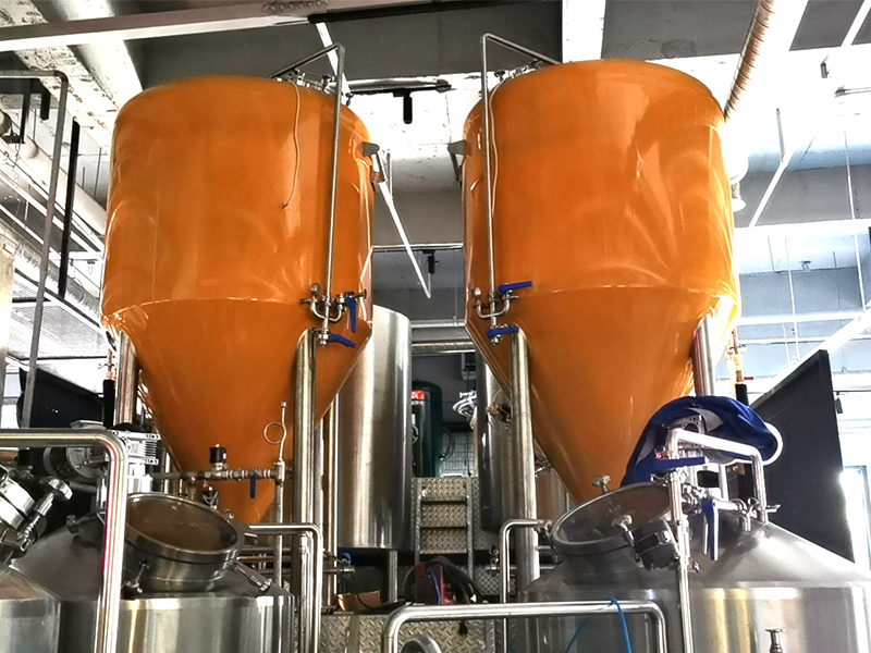 精酿啤酒设备1200L烤漆发酵罐